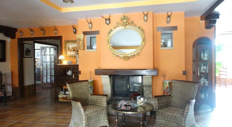 Hotel Montes Blancos 仕格莱 外观 照片