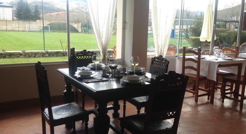 Hotel Montes Blancos 仕格莱 外观 照片