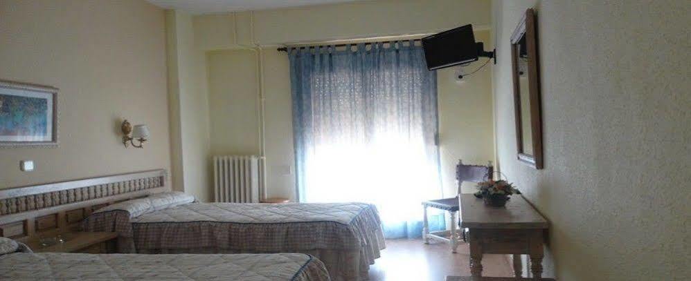 Hotel Montes Blancos 仕格莱 外观 照片