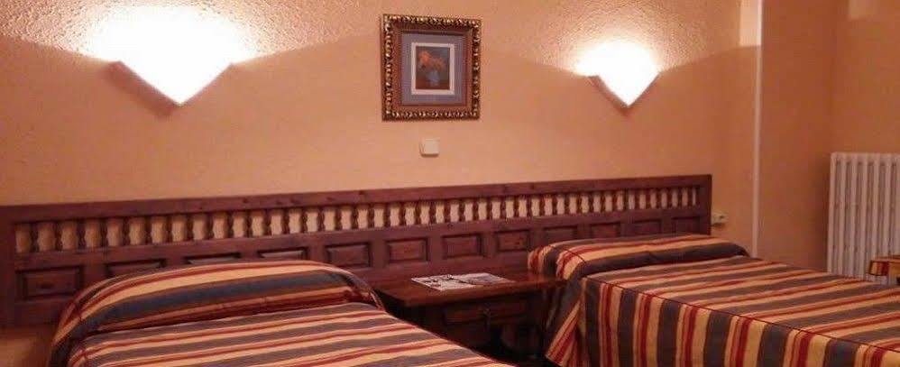 Hotel Montes Blancos 仕格莱 外观 照片