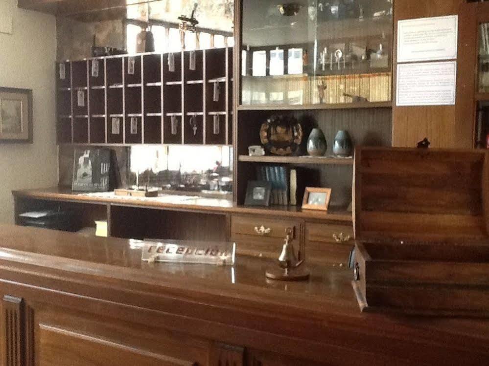 Hotel Montes Blancos 仕格莱 外观 照片